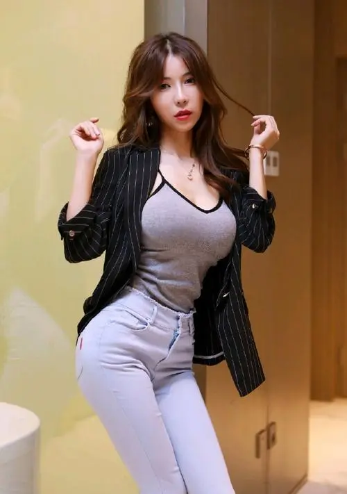 美熟妇的花芯,青春,/,情S,HD官方发行版,在线看免费